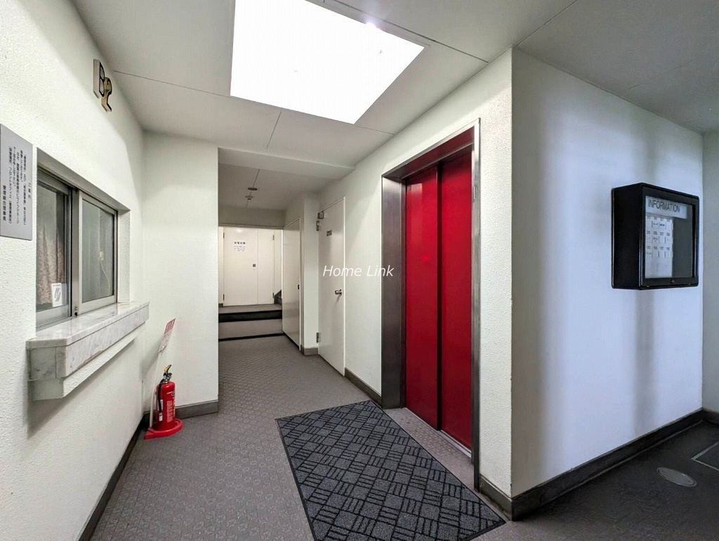 成増ガーデンハイツ　エレベーターホール